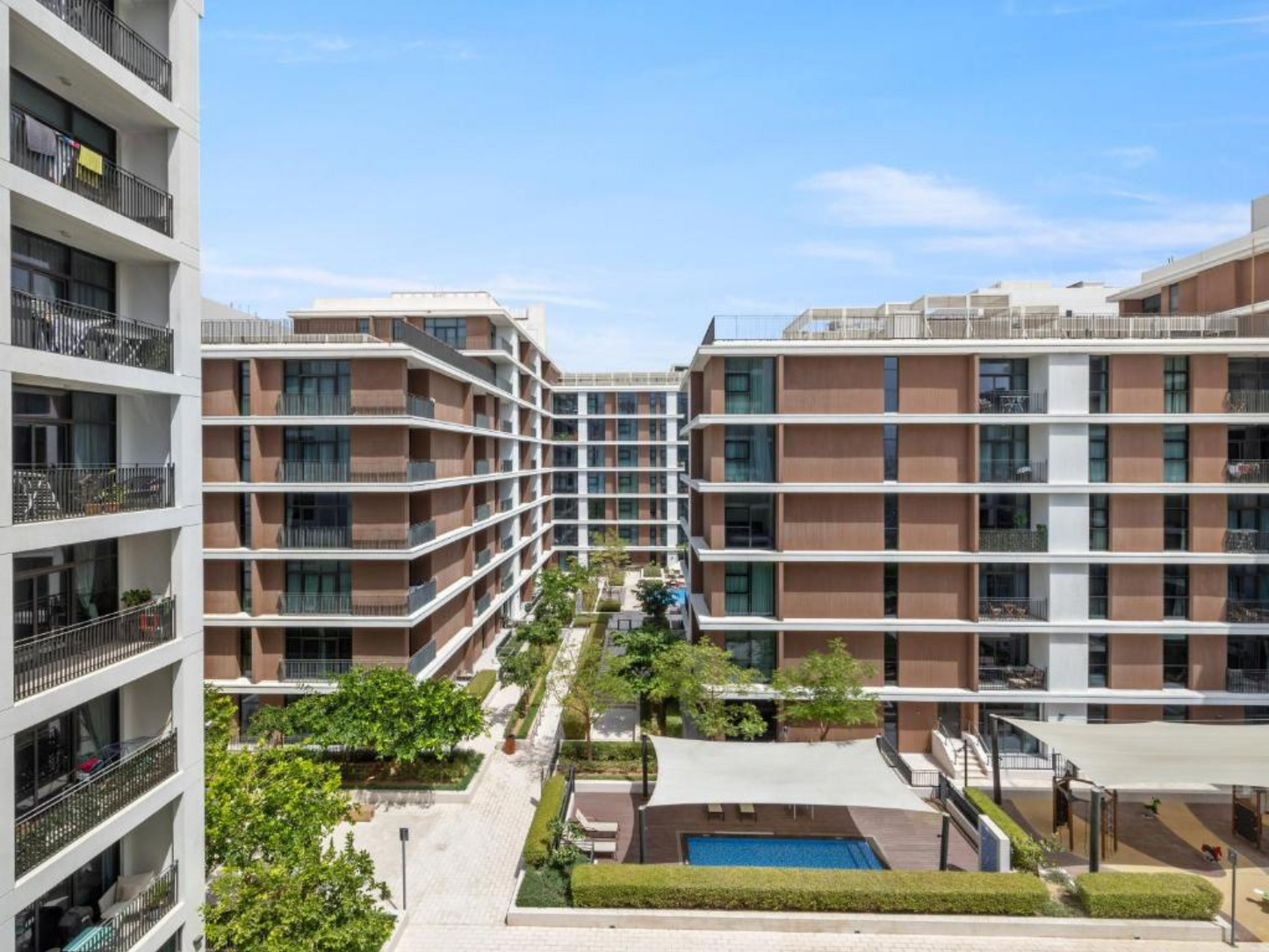 Mid Floor | 2 Bedroom Apartment | Vacant