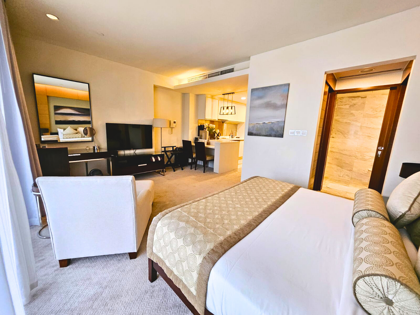 Live the Prestigious Life in the Center of Dubai