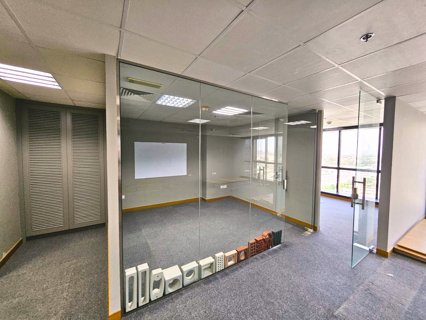 Jumeirah Lake Towers | Vacant | Office